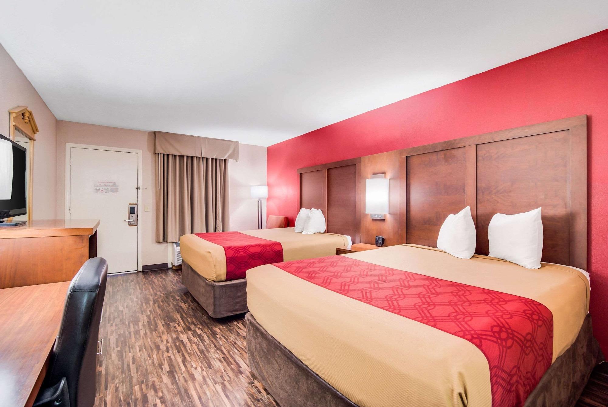 Econo Lodge Уолтърборо Екстериор снимка