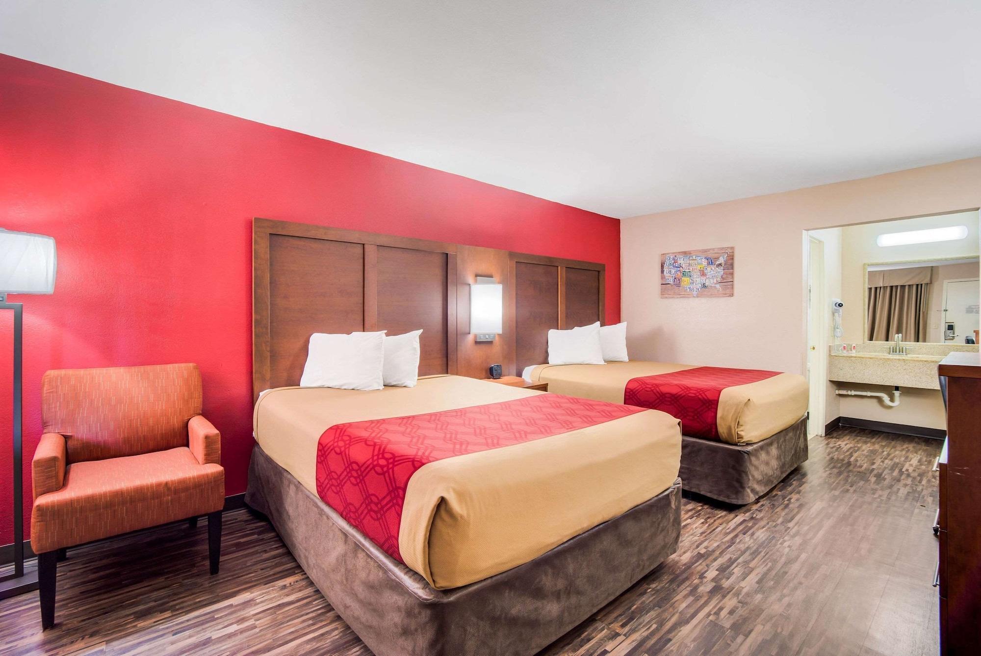 Econo Lodge Уолтърборо Екстериор снимка