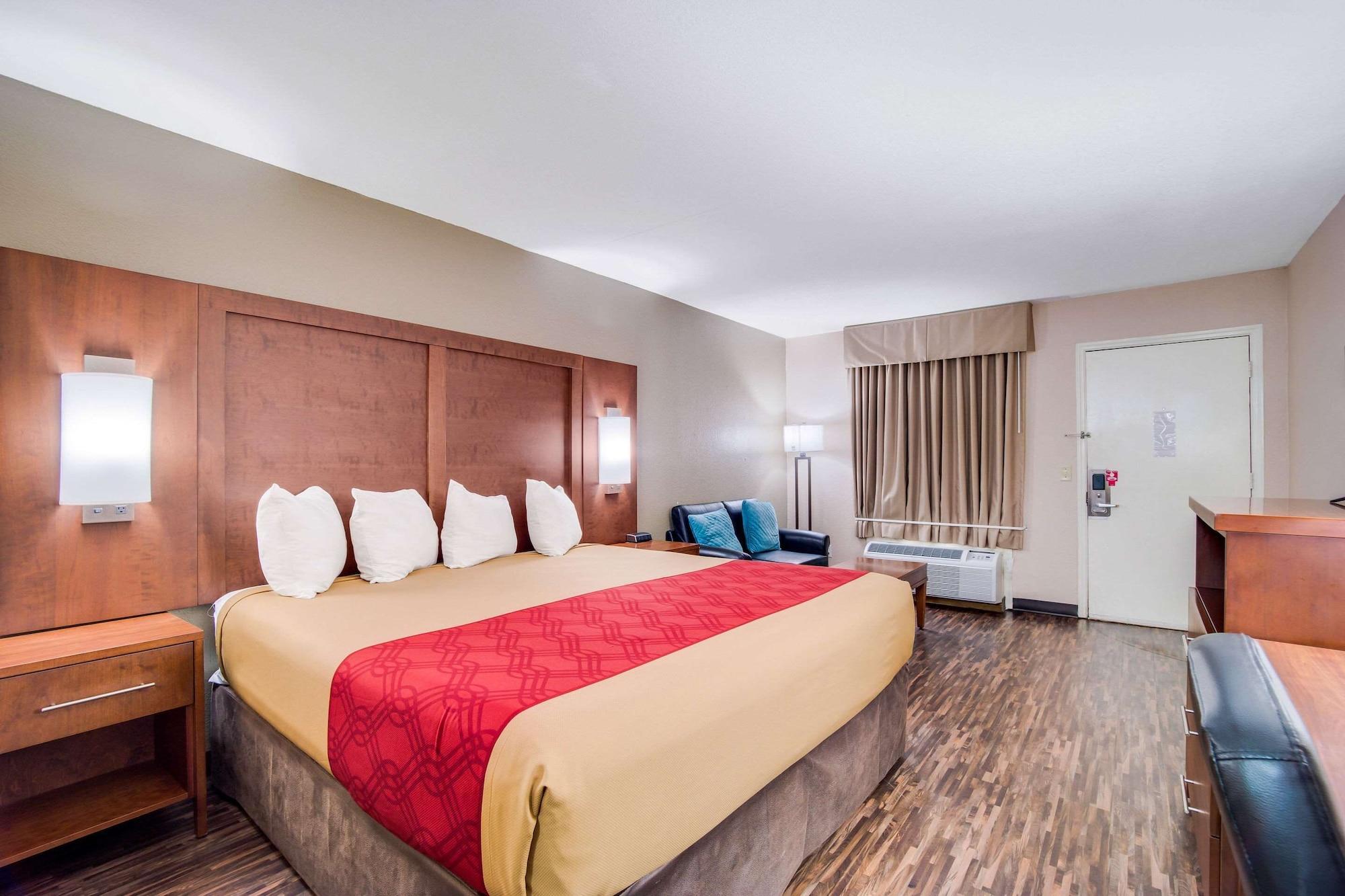 Econo Lodge Уолтърборо Екстериор снимка
