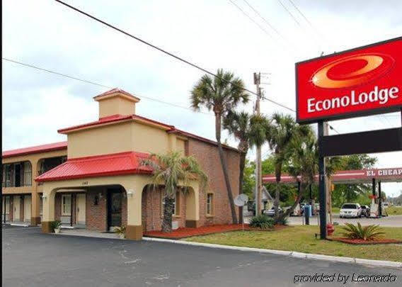 Econo Lodge Уолтърборо Екстериор снимка